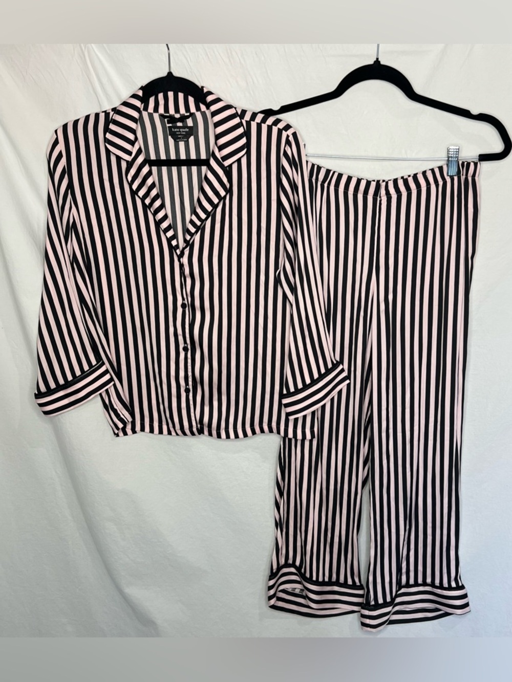Kate Spade NY Women’s Sz S Black Pink Striped Satin PJ Set Pajama Top Pants 2 PC